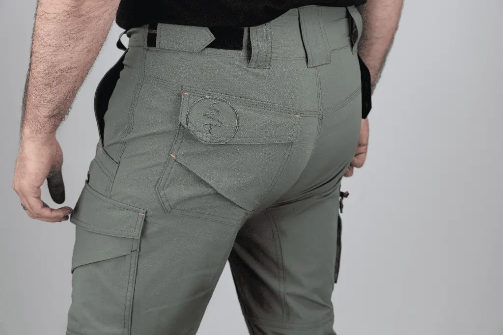 ZOOM_1865 SEISME_DOS_POCHE ARRIERE.webp